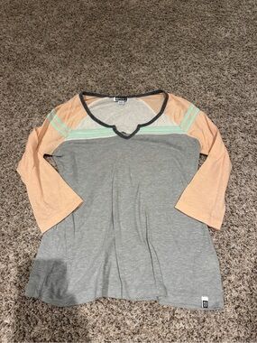 Roxy Raglan Qtr Sleeve Tee